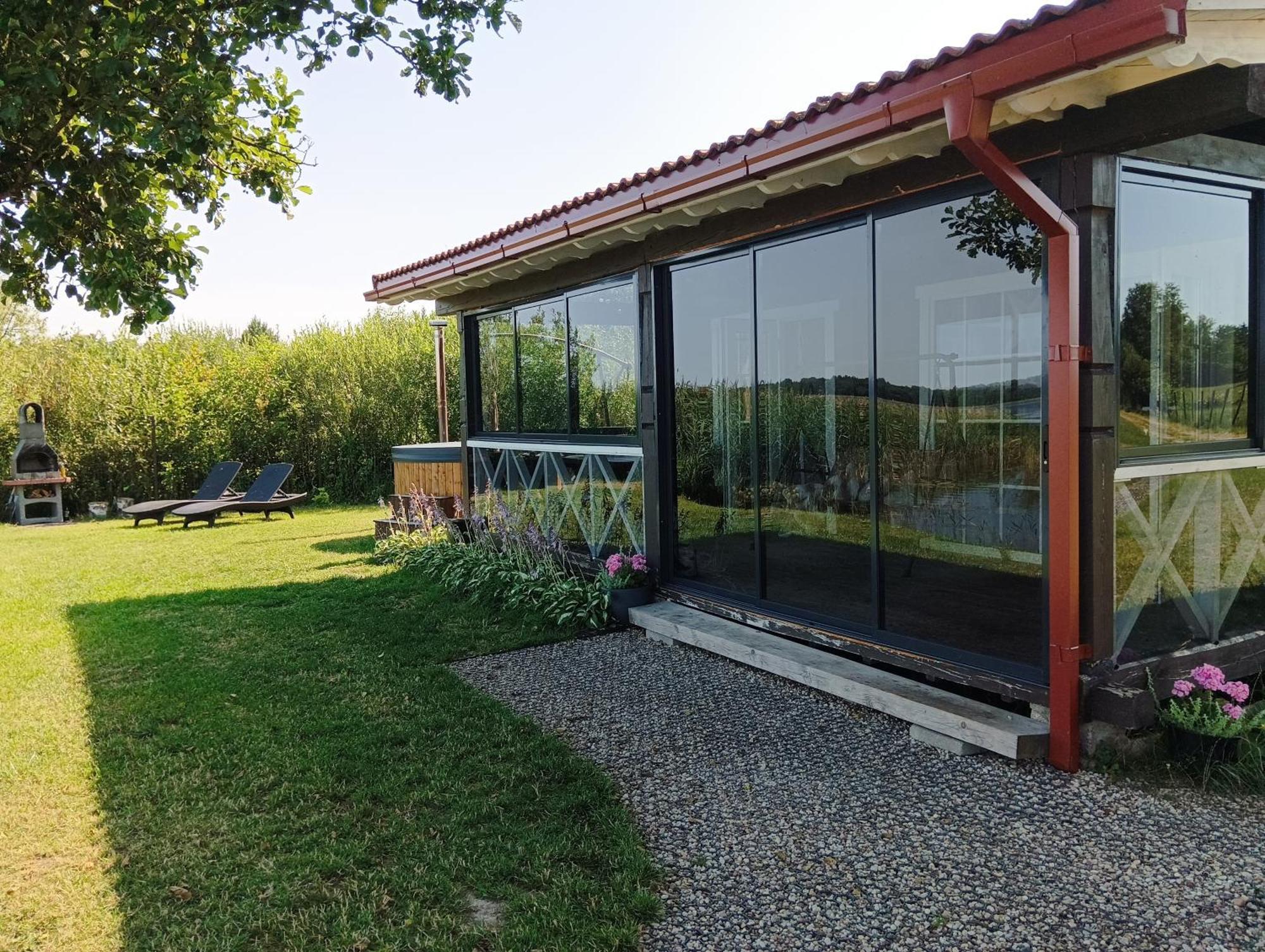 Вилла Chill House Miezonys Экстерьер фото