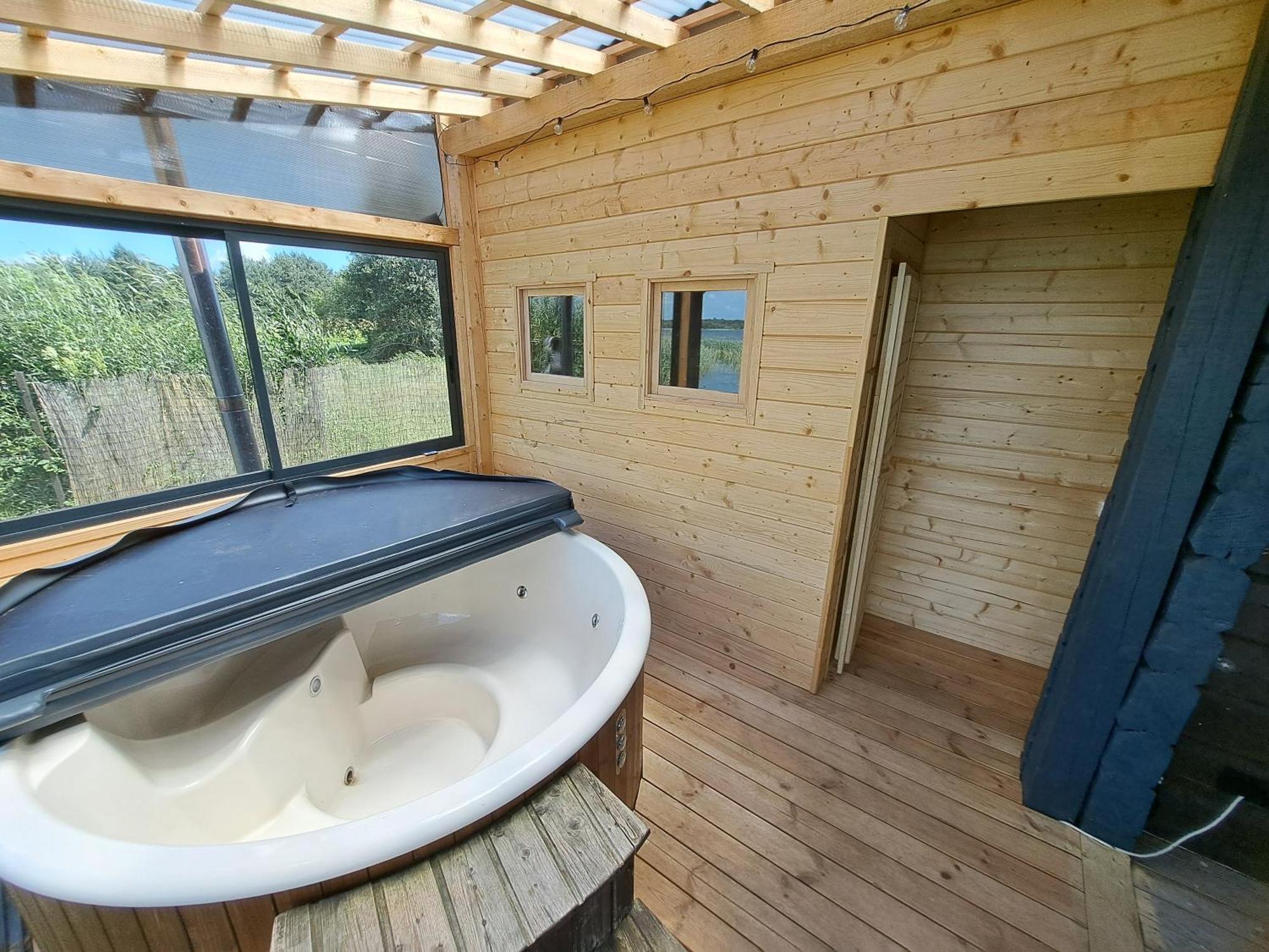 Вилла Chill House Miezonys Экстерьер фото